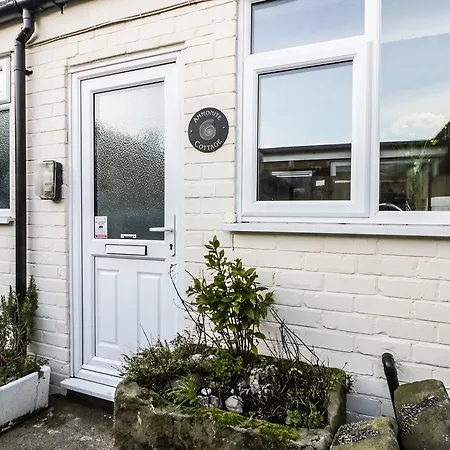Ammonite Cottage, Saltburn-by-the-sea * Hinderwell
